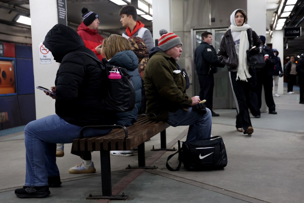 The CTA needs to run more trains during rush hour