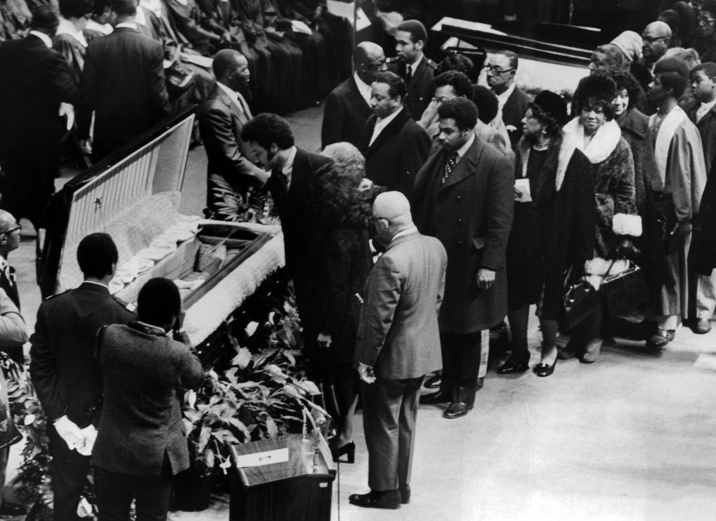 Today in Chicago History: Thousands mourn Mahalia Jackson