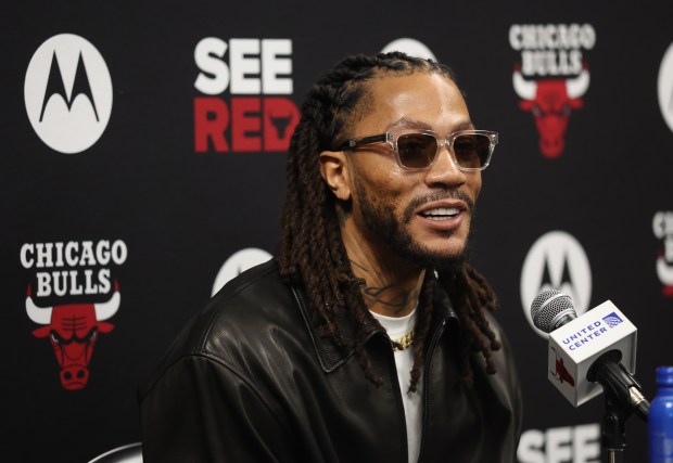 Derrick Rose speaks prior to his #1 jersey being retired by the Chicago Bulls in a ceremony to follow a game between the Bulls and the Boston Celtics on Jan. 24, 2026. (Chris Sweda/Chicago Tribune)