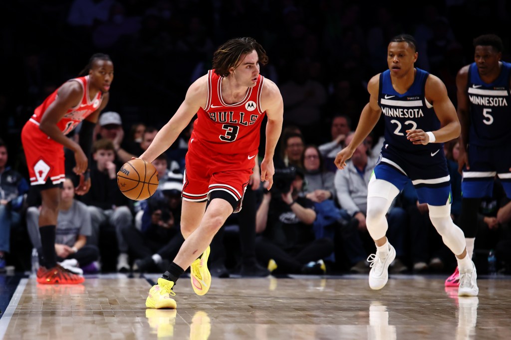 Chicago Bulls beat Minnesota Timberwolves in Josh Giddey's return