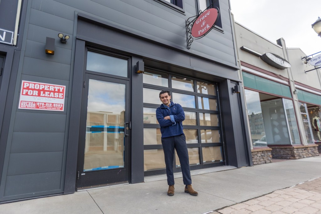 New York City pizza shop opening location in Pittston