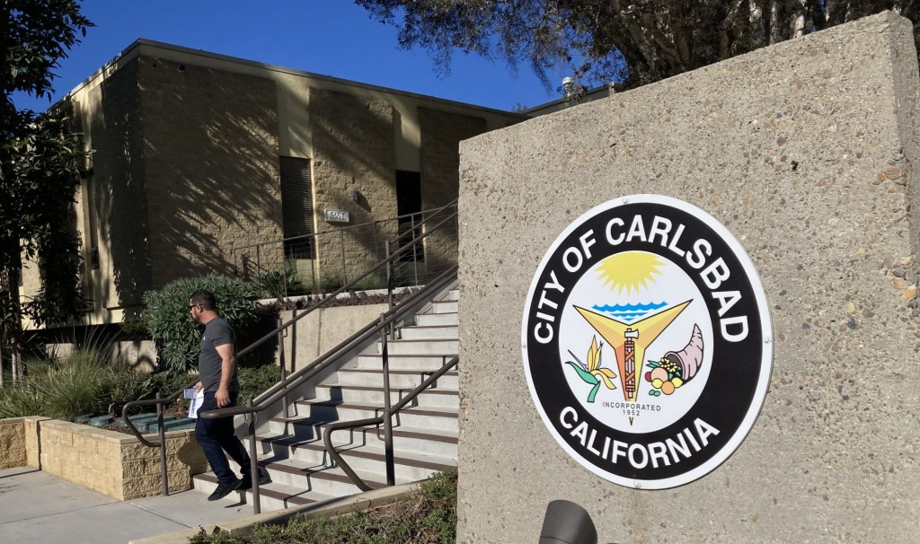 Carlsbad City Council gives itself, clerk and treasurer a 4% pay raise
