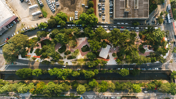 Mashiach Now Square / Natureza Urbana - Image 1 of 28