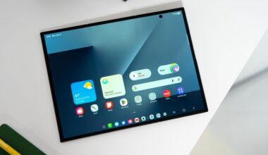 I just want to keep unfolding the Samsung Z TriFold