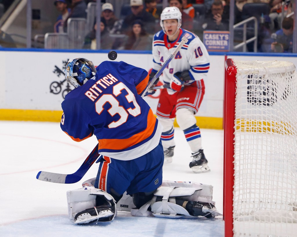 David Rittich makes a save during the Islanders' 2-0 win over the Rangers on Dec. 27, 2025.