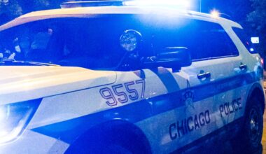 Chicago crime: Man arrested after accidentally shooting himself in South Shore