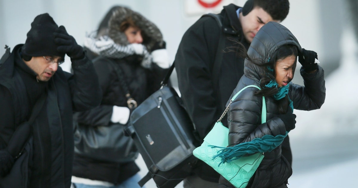 Chicago weather: Dangerous cold settles in with snow this weekend
