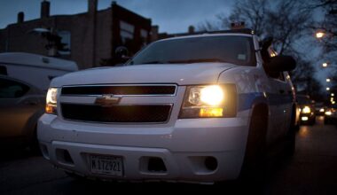 Chicago police: Teen girl shot by someone she knew