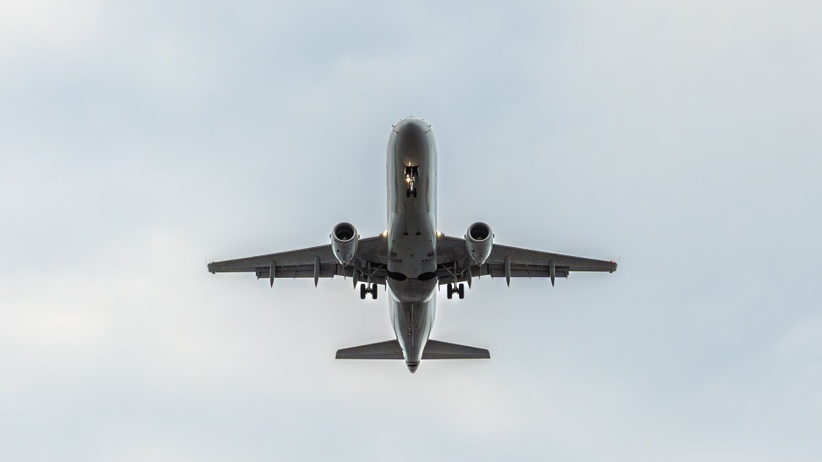 A regional passenger aircraft with 11 people is missing – NBC Los Angeles