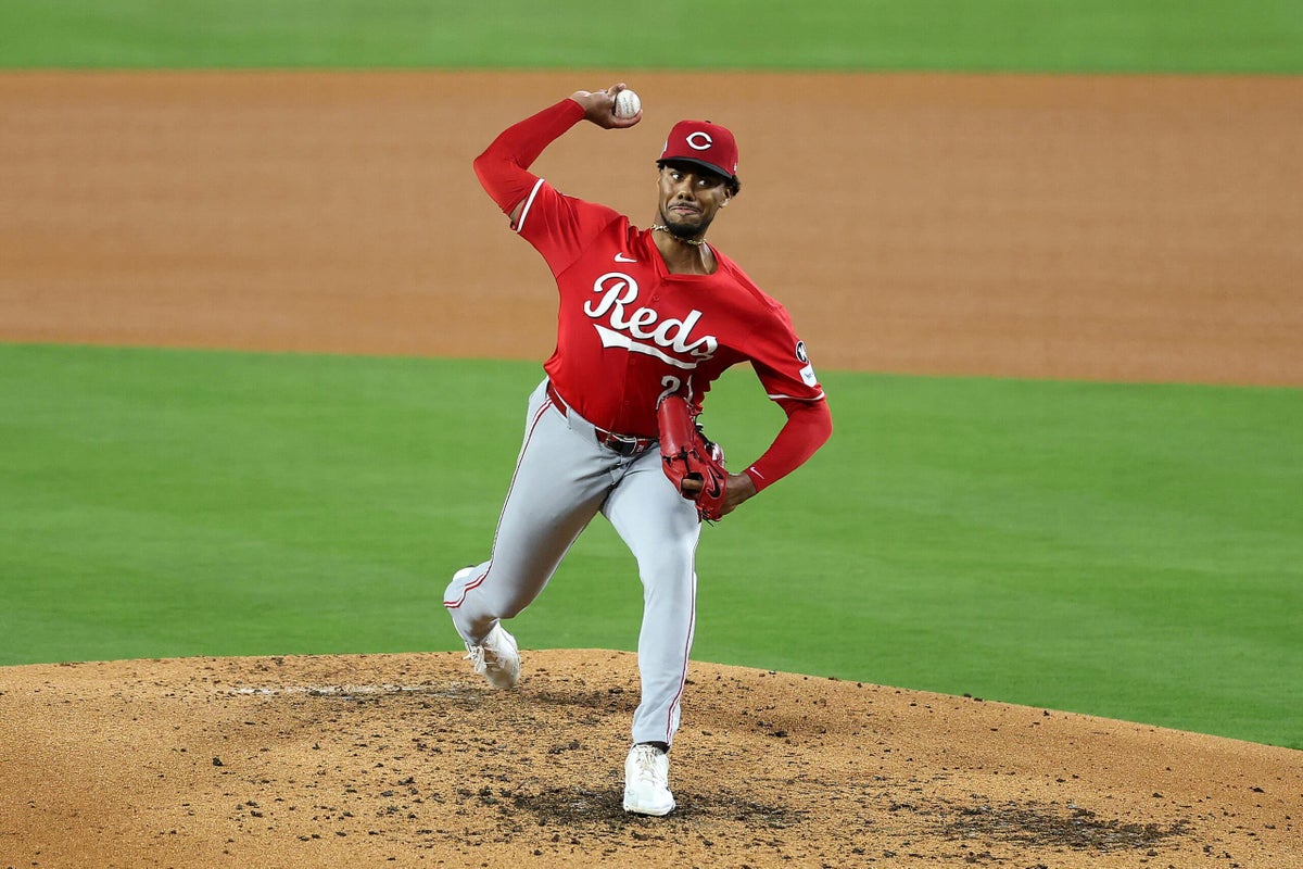 Reds roster projection 1.0: Still searching for a bat