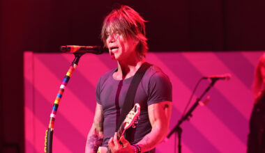 Goo Goo Dolls Perform Nostalgic Set During ‘Dick Clark’s New Year’s Rockin’ Eve’