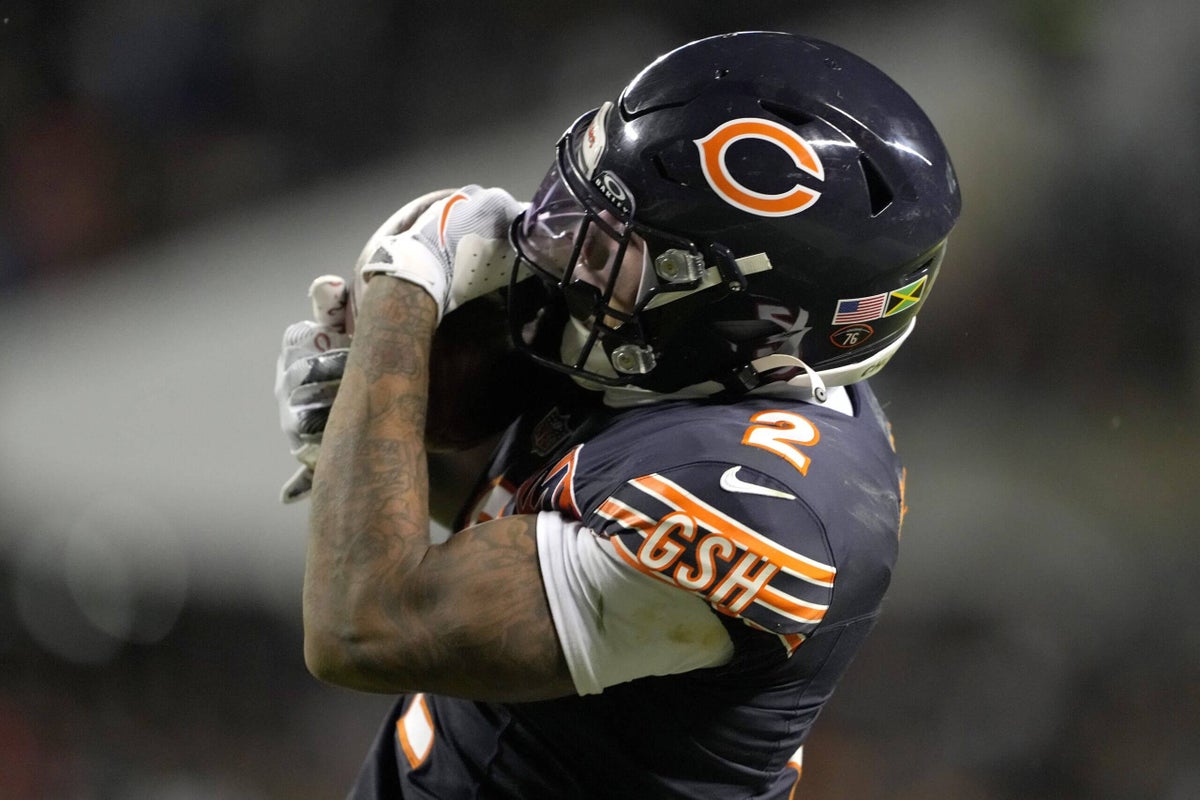 Comeback Bears, Caleb Williams burn Packers again with second-half heroics