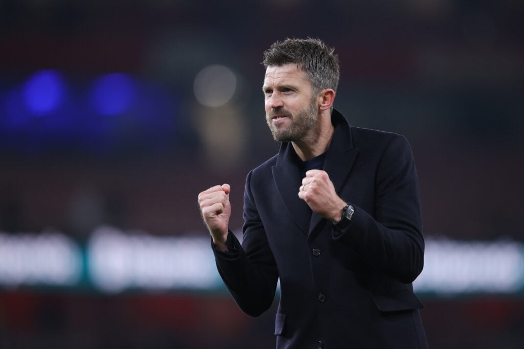 Michael Carrick, caretaker head coach of Manchester United, celebrates after the Premier League match between Arsenal and Manchester United at Emirates Stadium on January 25, 2026