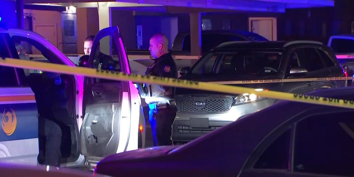 Man stabbed, another hurt after fight at Maryvale apartment