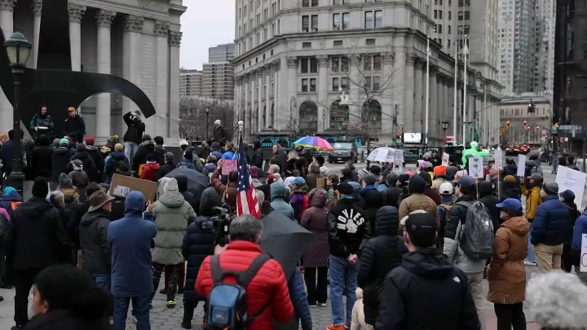 Anti-ICE protests in New York, Minneapolis after deadly shooting – NBC New York