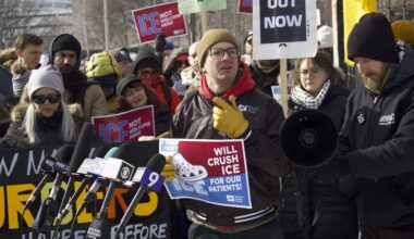 Chicago Nurses, Veterans Grow Memorial For Alex Pretti Outside VA Hospital, Rally Against ICE