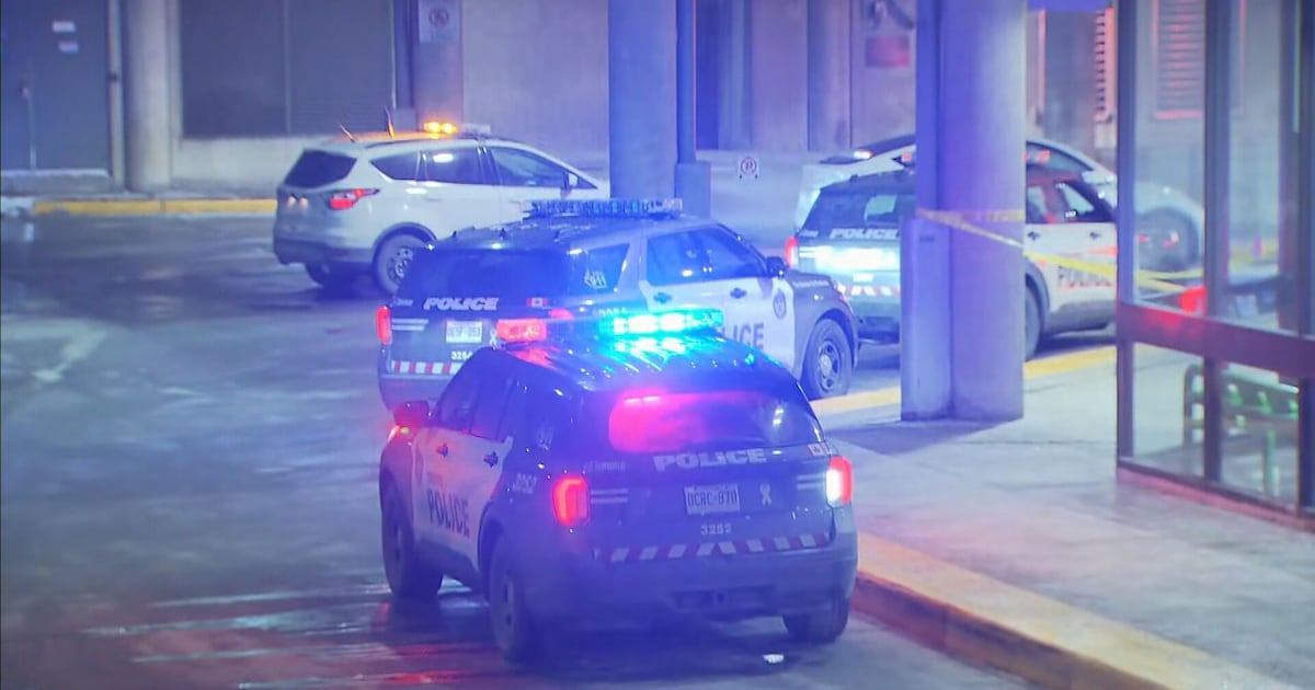 Male dead after shooting inside bus at Yorkdale GO terminal, 1 at-large