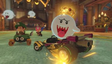 King Boo races other characters.