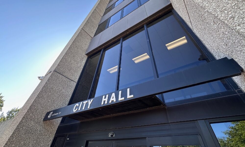 La Crosse city council ends the practice of starting meetings with invocations