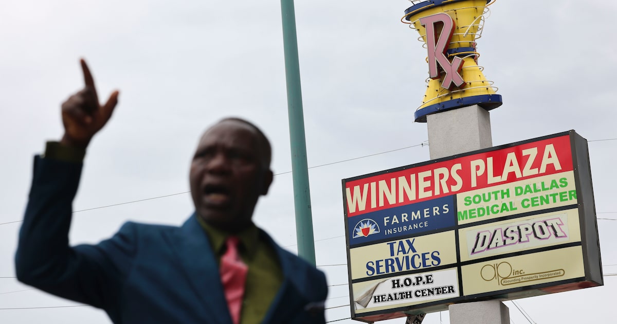 Dallas City Council delays decision on proposed 25-story residential-retail tower