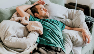 Not All Sitting Is Equal. One Type Was Just Linked to Better Brain Health. : ScienceAlert