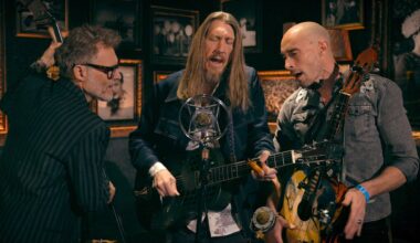 The Wood Brothers cover Yeah Yeah Yeahs' "Maps"