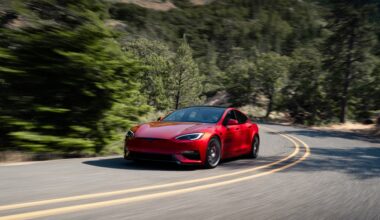 Tesla discontinuing Model S and Model X to make room for robots