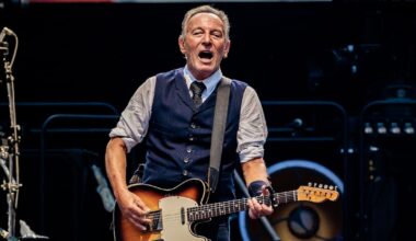 Bruce Springsteen Kicks Trump ‘In the Teeth’ at Rage-Fueled Show