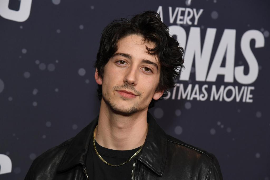 Milo Manheim & Teagan Croft in 'Tangled' Live-Action Remake Cast