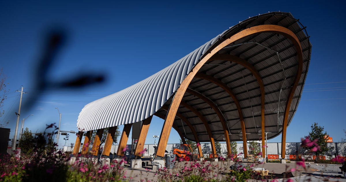 One last push for Dallas’ newest deck park