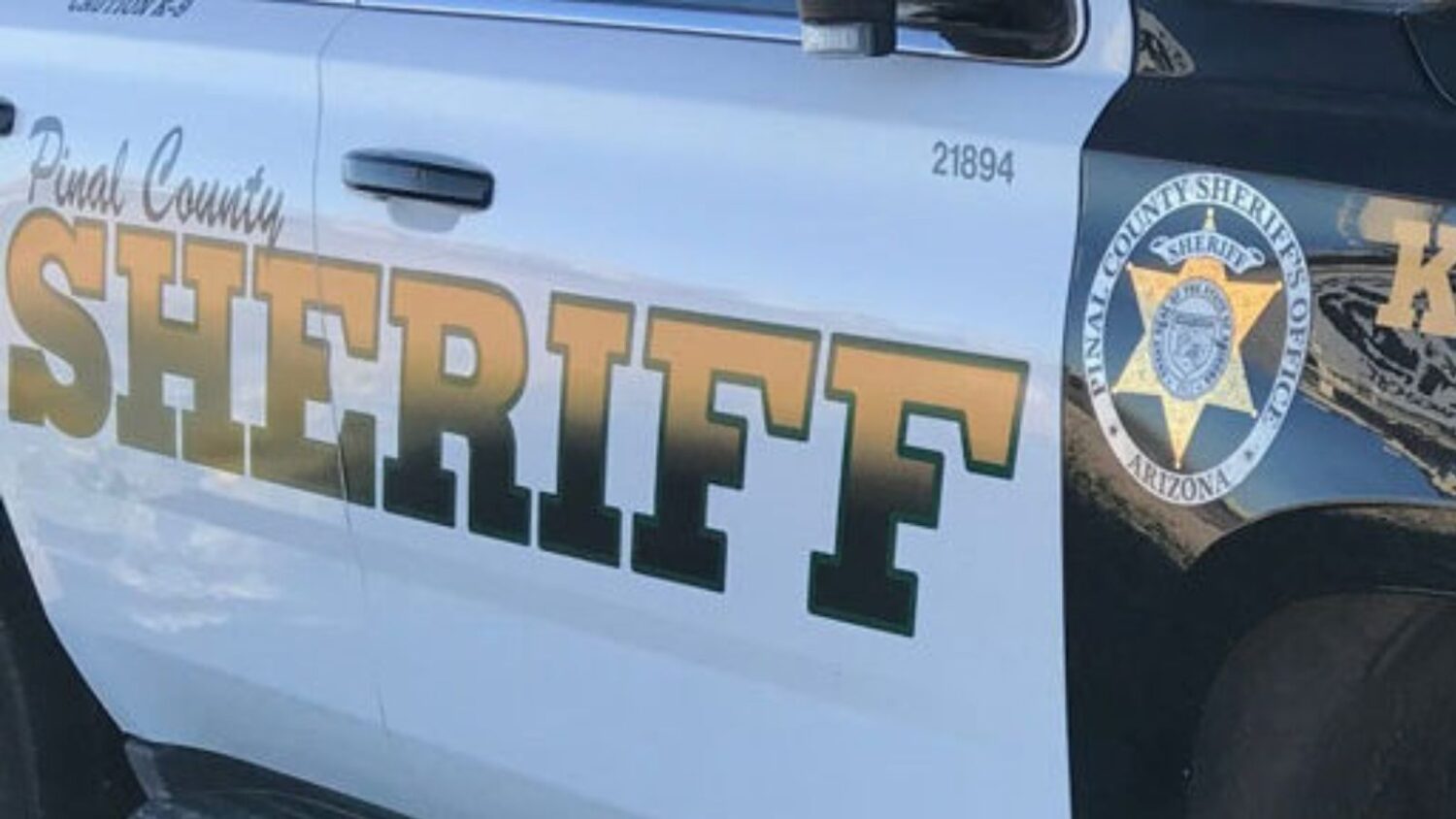 4 dead after private helicopter crash near Superior