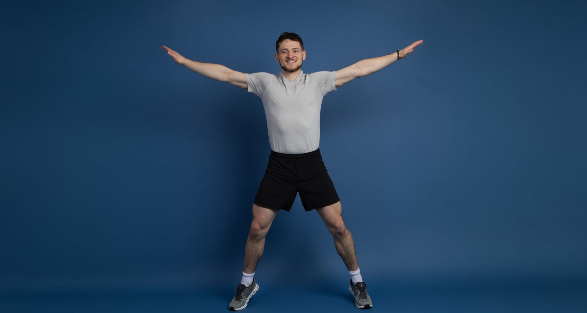 A trainer shares the realistic weekly workout routine that helped him get consistent with exercise again after losing motivation