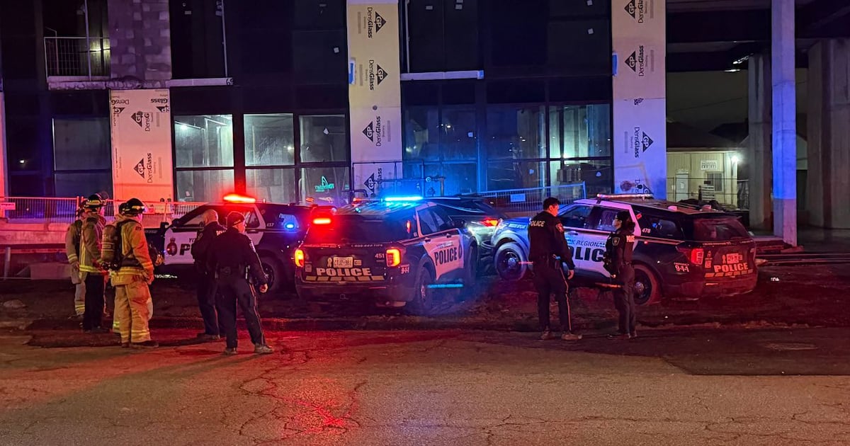 Firearm seized after police box in stolen car in Vaughan