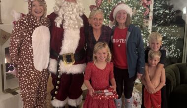 Rotary Santa soared through Coronado on Christmas Eve