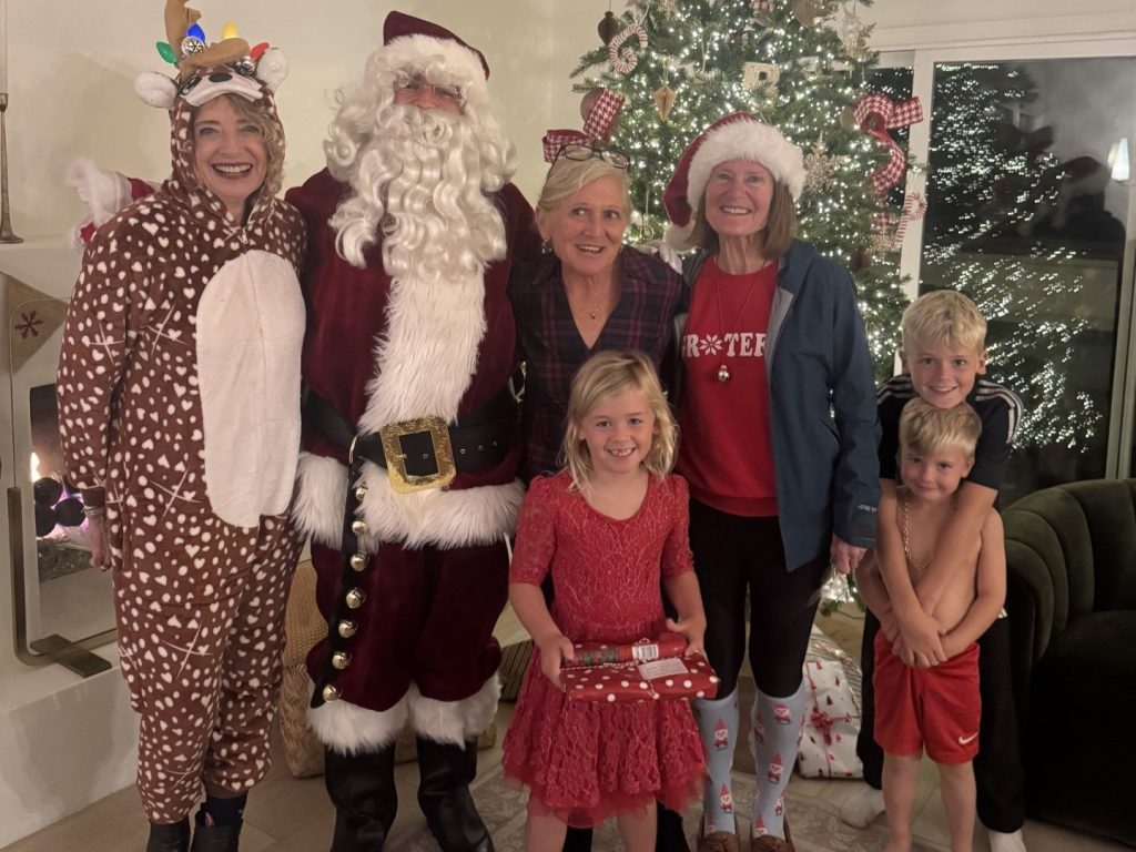 Rotary Santa soared through Coronado on Christmas Eve