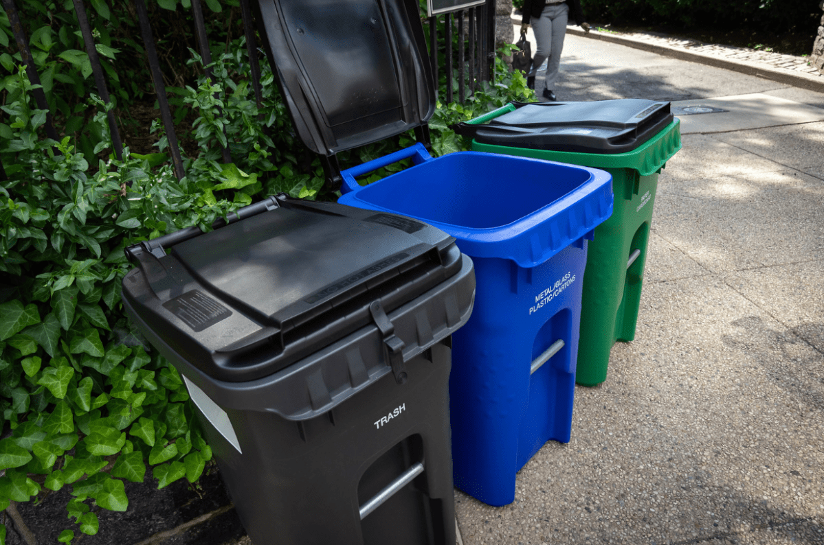Ariola calls on Mamdani to rescind NYC Bin mandate amid reported manufacturing issues – QNS