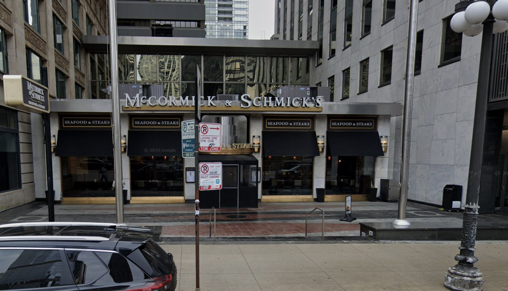 McCormick & Schmick's Closes In The Loop
