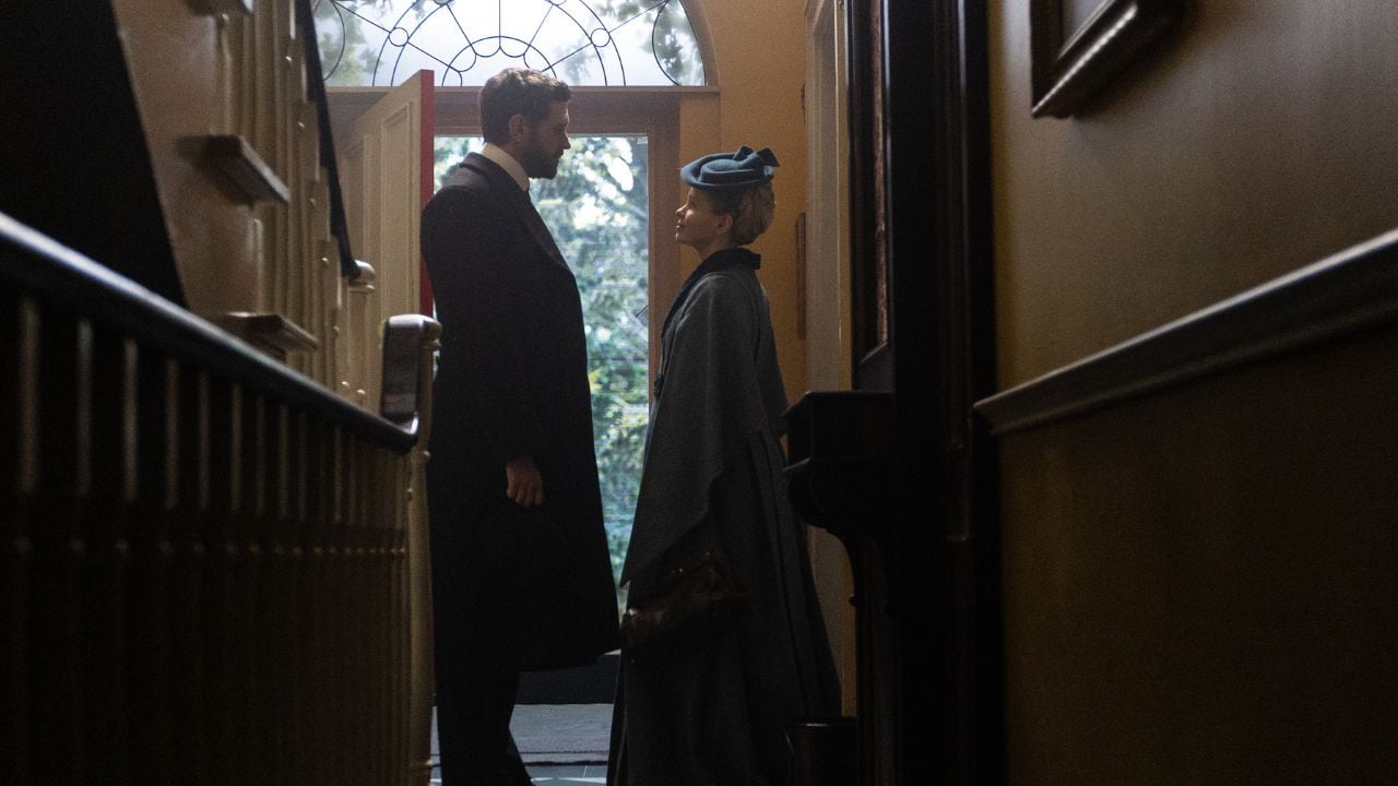 'Miss Scarlet' premieres season 6 with 'Secrets and Lies'