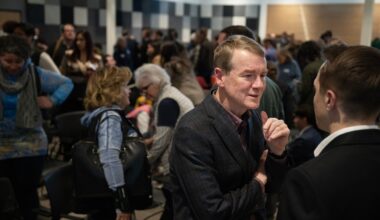 Bennet says he'll seek public option for health insurance if elected