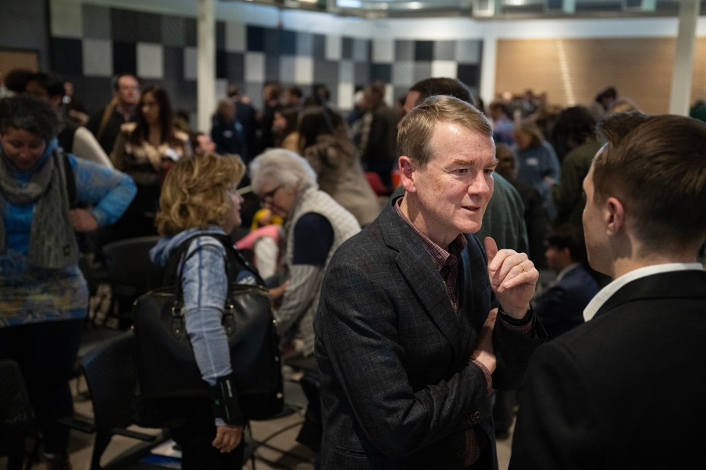 Bennet says he'll seek public option for health insurance if elected