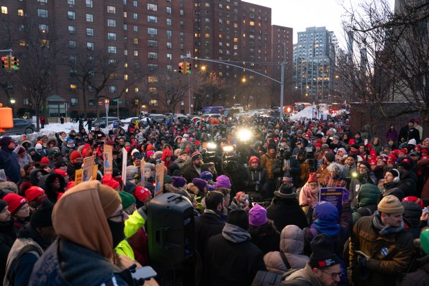 People attend a vigil and memorial for Alex Pretti outside the Manhattan VA Hospital on Thursday, January 29, 2026, in Manhattan, New York. (Barry Williams/ New York Daily News)