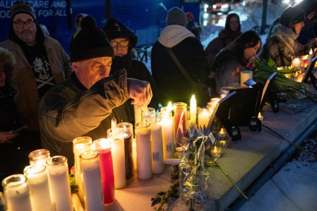 People attend a vigil and memorial for Alex Pretti outside the Manhattan VA Hospital on Thursday, January 29, 2026, in Manhattan, New York. (Barry Williams/ New York Daily News)