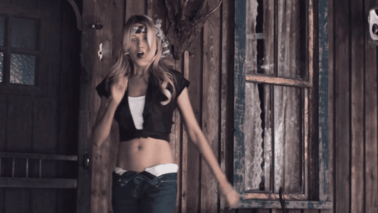 Unfairly Forgotten, Extremely R-Rated Comedy Perfectly Dismantles Every Single Tired Trope 