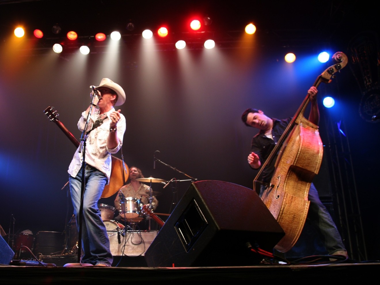 Houston Concert Watch 1/28: Two Tons, Bob Schneider and More