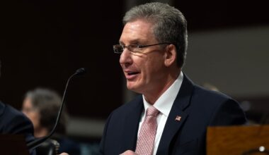 Retired Navy officer takes helm of DOD’s military health care