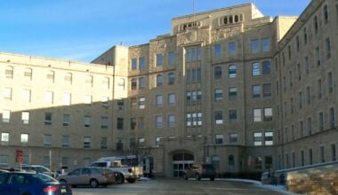 Patient dies at Saskatoon hospital following clash with security guards - CTV News