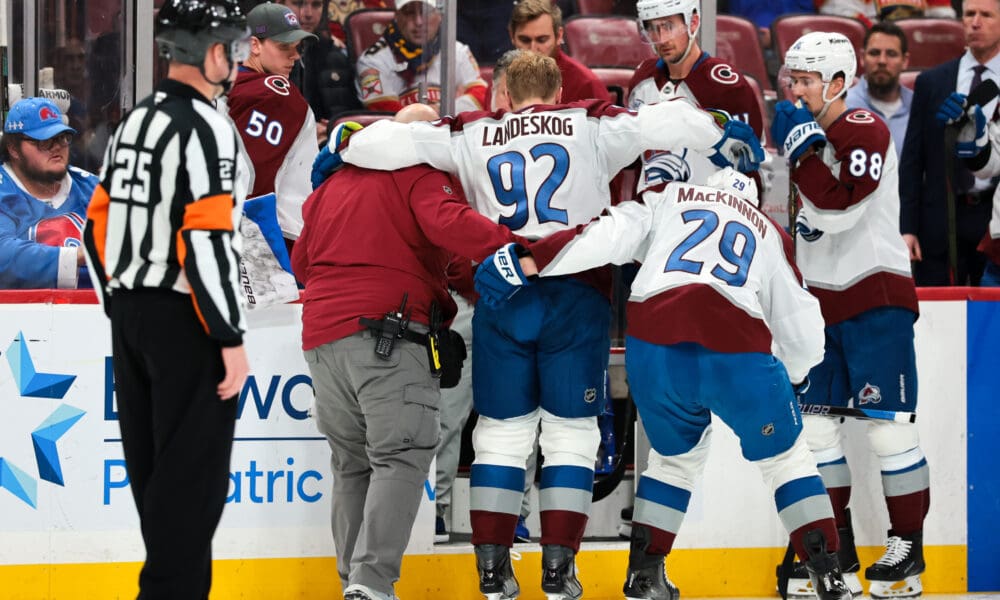 Avalanche's Gabriel Landeskog Hurt, Leaves Game After Crashing Into Net