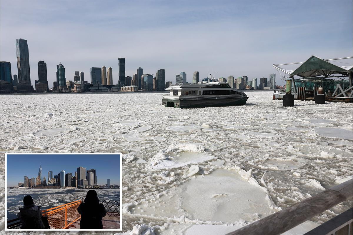 NYC Ferry suspends service, may be closed 'for several days' due to ice in rivers