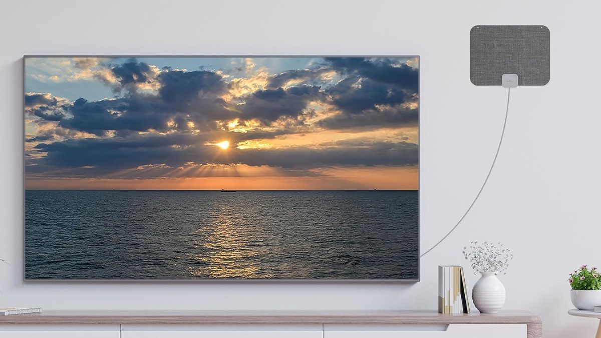 Nexstar & Sinclair Ask The FCC to Shut Down Free OTA TV ABC, CBS, FOX, & NBC Unless People Upgrade Their TVs to ATSC 3.0