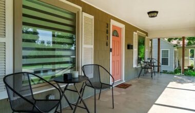 Sit a Spell on Front Porch of Updated One-Story in Fort Worth's Arlington Heights